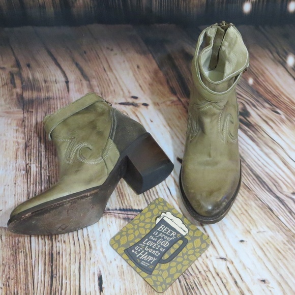 Freebird by Steven Shoes - Freebird 6 "Brick" Boots in color Olive